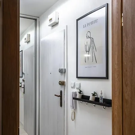 Cozy - Your Away From By Flat Mаnager Apartment